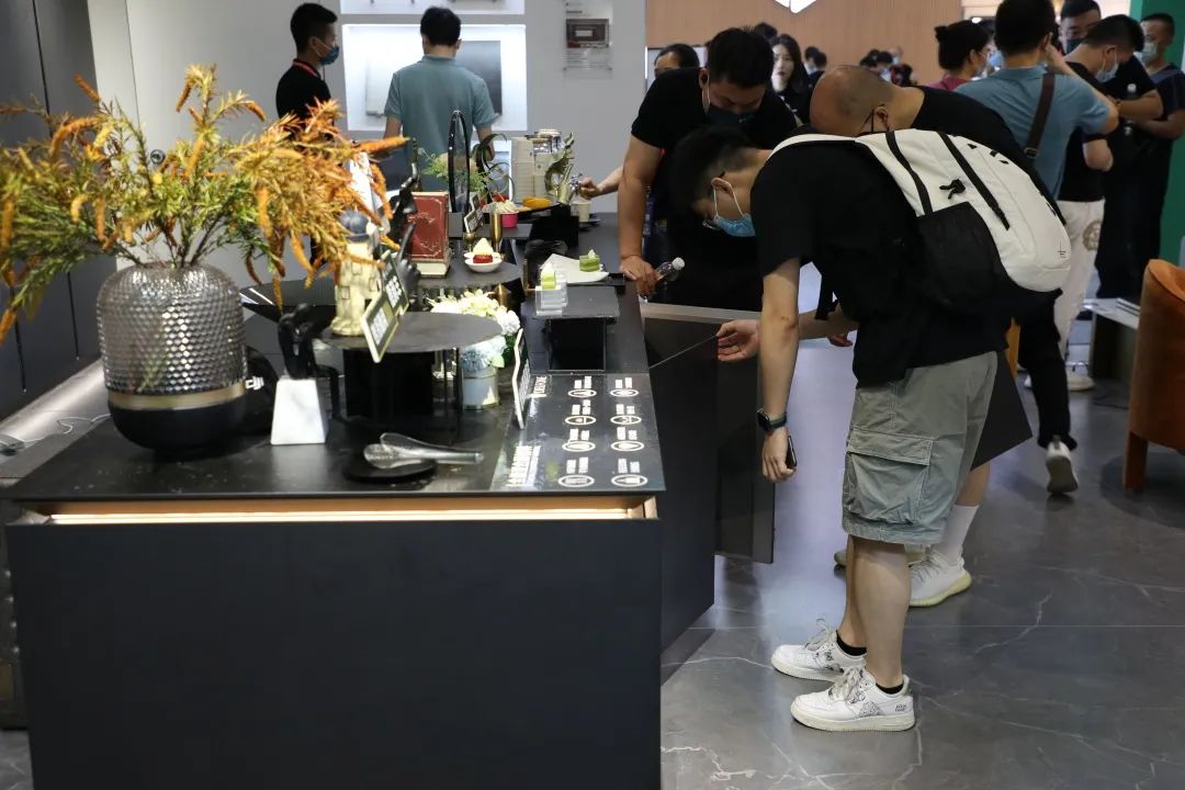 實力綻放 巖領(lǐng)未來 | 德利豐X2022廣州建博會圓滿收官！(圖2)