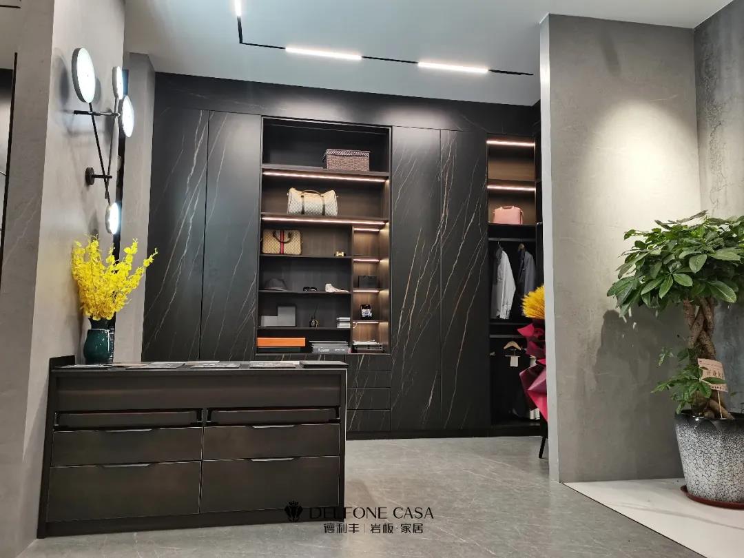 探店速遞 | 德利豐滕州巖板展館，呈現(xiàn)獨特空間美感(圖6)