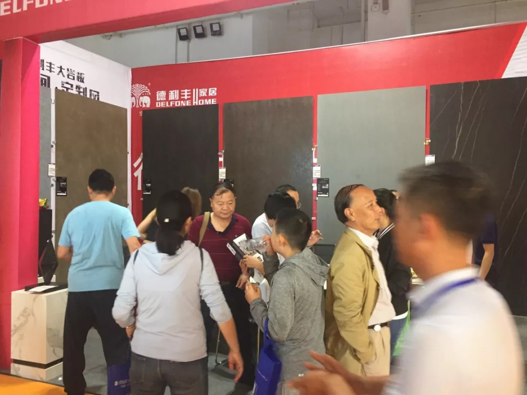 客似云來，德利豐家居成甘肅藍(lán)裝家博會貴寵！(圖2)