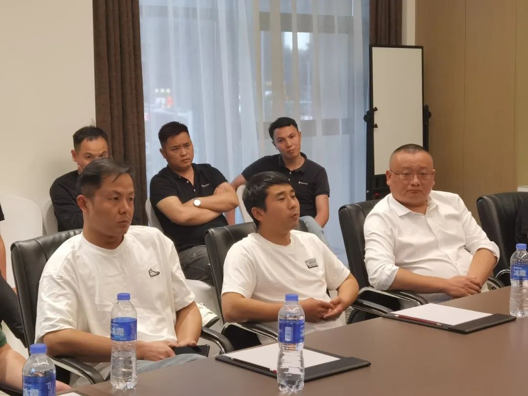 巖領(lǐng)大勢(shì)，榮耀同行 | 2024德利豐經(jīng)銷商財(cái)富交流會(huì)·長(zhǎng)沙站圓滿舉行(圖14)